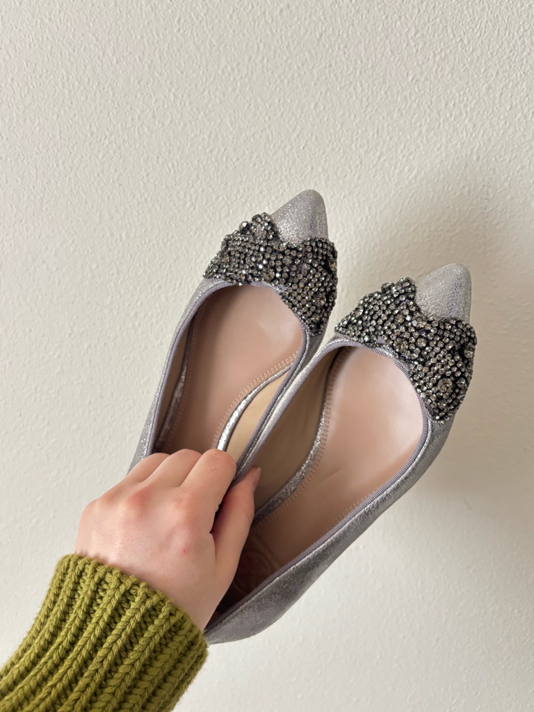 Tory Burch Silver Pointed Silver Bow Ballet Flats With Crystal Embellishment 5.5